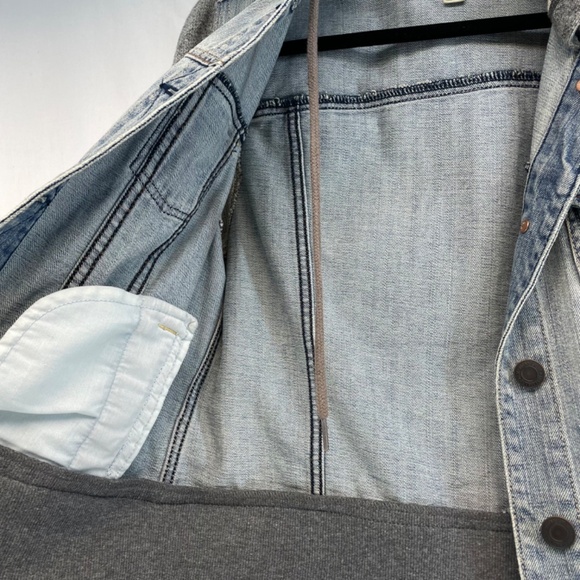 American Eagle Jean Sweater Jacket Hood Gray Women’s Size Medium - Picture 11 of 12